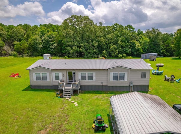 1514 Budd Creek Road, Greers Ferry, AR 72067