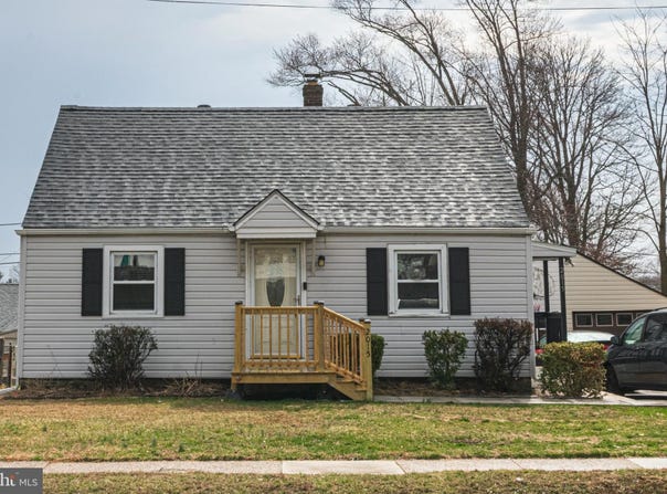 2015 DUTTON MILL Road, ASTON, PA 19014