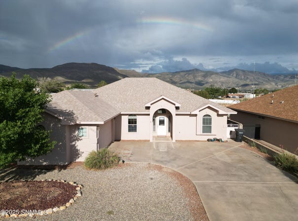 3296 Robert H Bradley Drive, Alamogordo, NM 88310
