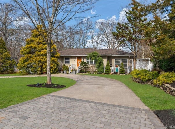 26 Bittersweet Avenue, Hampton Bays, NY 11946