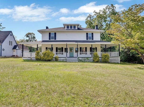 201 N College Street, Red Springs, NC 28377