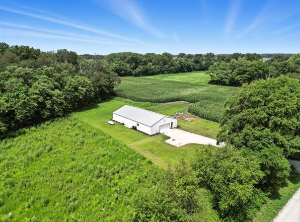 6052 N Meridian Road, Lake Village, IN 46349