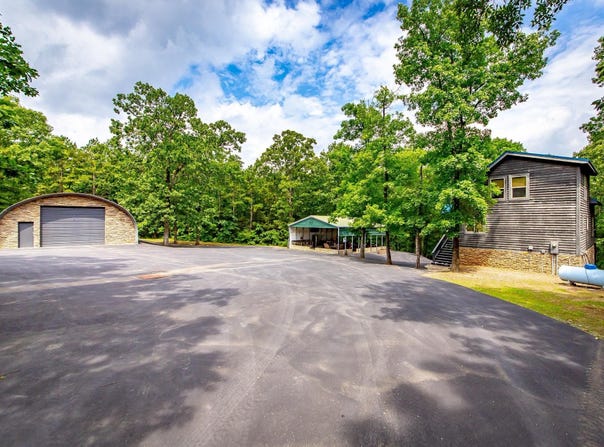 220 Brown Rd., Greers Ferry, AR 72067