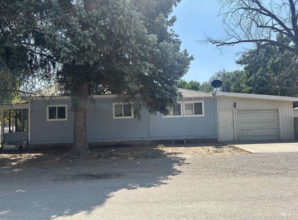 423 N Cherry, Shoshone, ID 83352