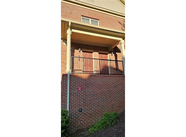 801 Perennial Drive, Atlanta, GA 30328