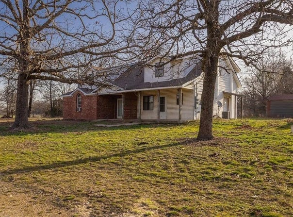 10918 Jaybird  RD, Gravette, AR 72736
