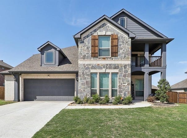 1103 Wrenwood Drive, Justin, TX 76247
