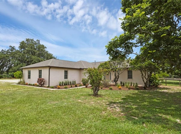23210 BROUWERTOWN ROAD, HOWEY IN THE HILLS, FL 34737