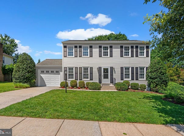 203 WATTS BRANCH PARKWAY, ROCKVILLE, MD 20850
