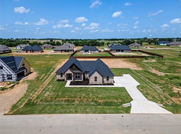 205 Stuart, Paradise, TX 76073
