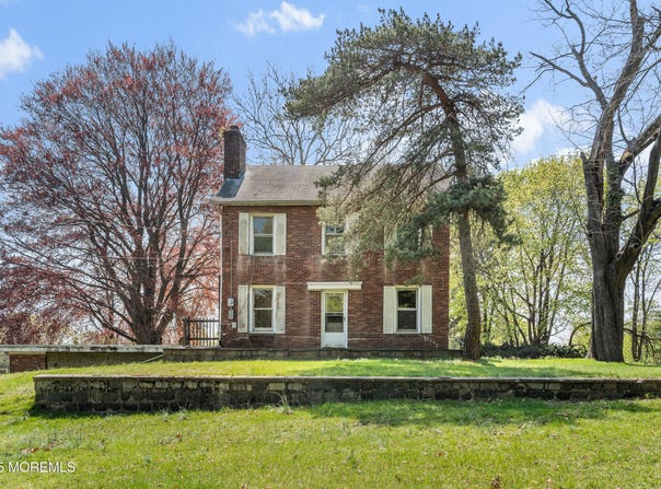 74 Reynolds Drive, Eatontown, NJ 07724