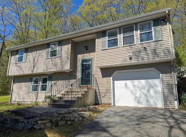 177 Gore Rd, Webster, MA 01570