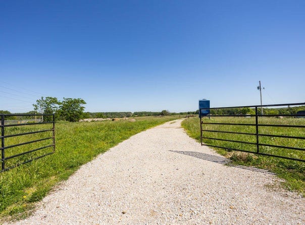 Highway B, Bolivar, MO 65613