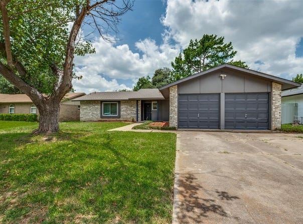 1814 Guinevere Street, Arlington, TX 76014