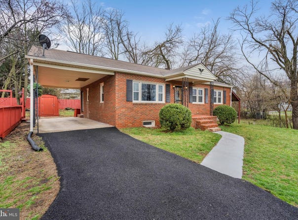310 N FAIRFAX Boulevard, RANSON, WV 25438