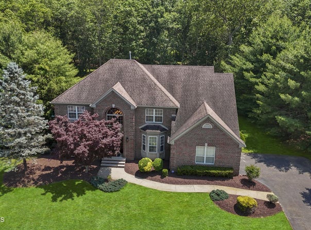 23 Emma Lane, Jackson, NJ 08527