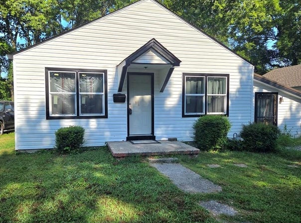 153 N. McPherson Ave., HOPKINSVILLE, KY 42240