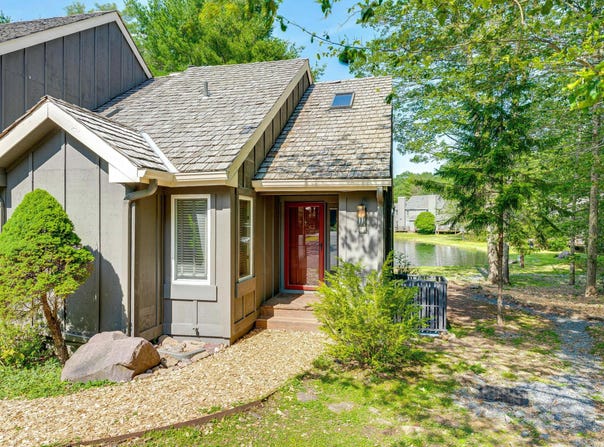 66 Snow ridge Circle, Lake Harmony, PA 18624