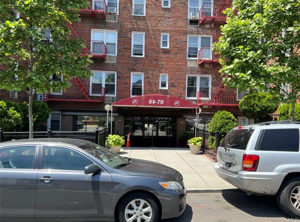 84-70 129th Street, Kew Gardens, NY 11415