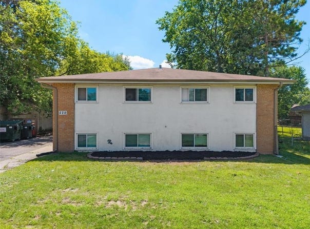 228 40th Avenue NE, Columbia Heights, MN 55421