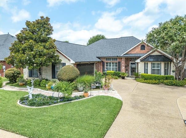 713 Amherst Drive, Waxahachie, TX 75165
