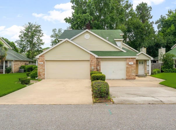 1329 White Blossom Lane, Fort Walton Beach, FL 32547