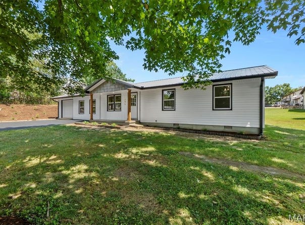 206 Walnut Street, Marble Hill, MO 63764