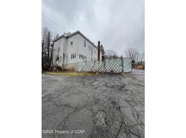 786 Main Street, Simpson, PA 18407
