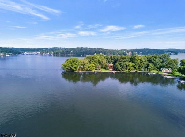 51 , 51A, 51B Mcgregor Ave, Mount Arlington Boro, NJ 07856-1006