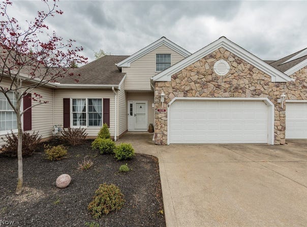 12195 Pheasant Run Circle, North Royalton, OH 44133
