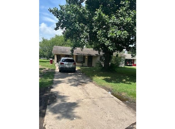 108 Adams Street, Sikeston, MO 63801