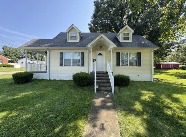 294 West West Water Street, Flemingsburg, KY 41041