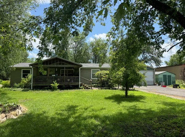 113  E 4th Street, Hepler, KS 66746
