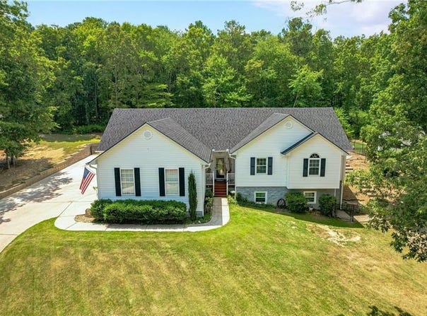 50 Pond Mill Court SE, Silver Creek, GA 30173