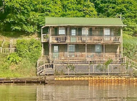 31388 Wyatt Lane, Dozier, AL 36028