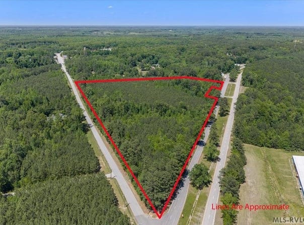Main St and Hwy 1, Alberta, VA 23821