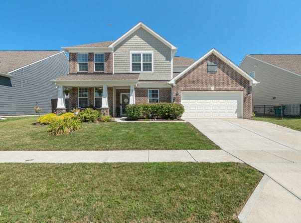 6148 Crabapple Drive, Whitestown, IN 46075