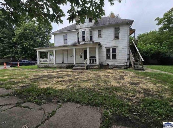 1360 3rd Avenue, Terre, IN 47807