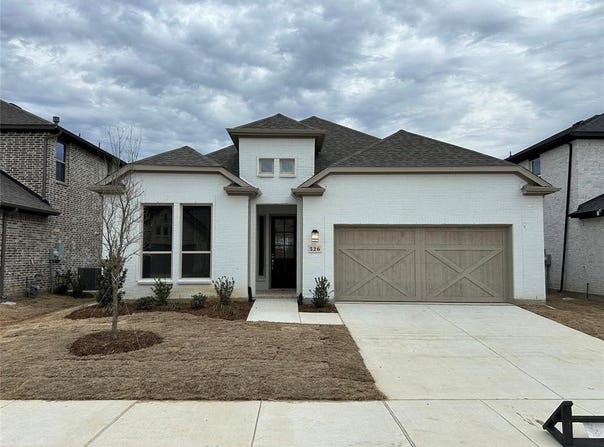 526 Ardsley Park Drive, Oak Point, TX 75068