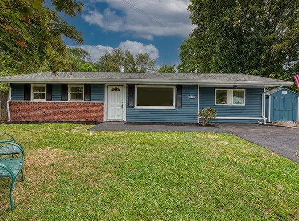 298 North Ave, Brockton, MA 02302
