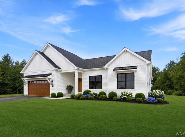 5693 Dorothy Circle, Clarence, NY 14032