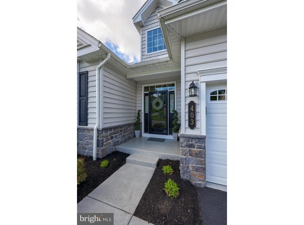 403 VALOR DRIVE, LITITZ, PA 17543