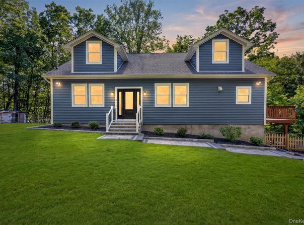 14 Elm Lane, Bloomingburg, NY 12721