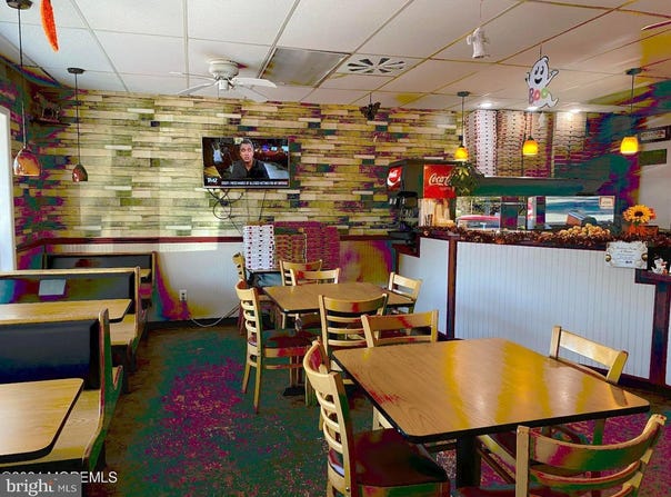 25 S MAIN STREET, MANAHAWKIN, NJ 08050