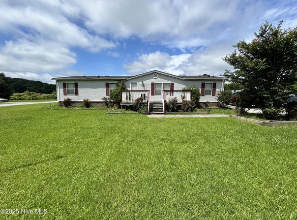 2925 Nc 33, Grimesland, NC 27837