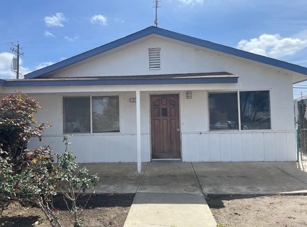 17069 Myrtle Avenue, Huron, CA 93234