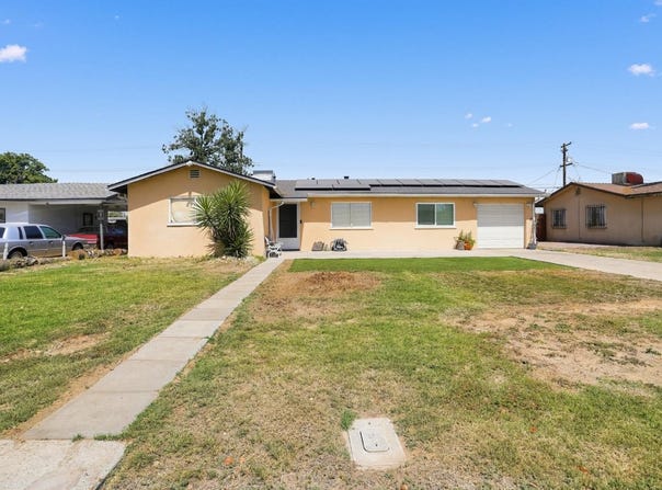 8642 E Ostler Street, Selma, CA 93662