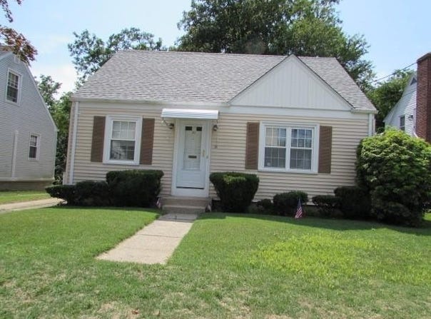 21 Hemlock Avenue, Cranston, RI 02910