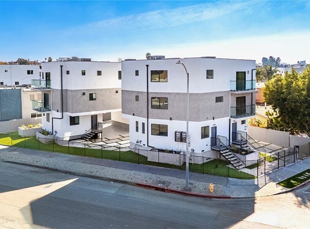 1638 S Longwood Avenue, Los Angeles, CA 90019