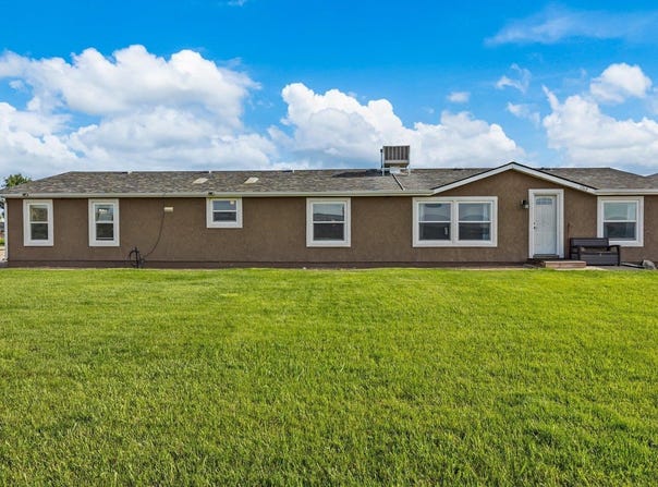 1260 N Road, Loma, CO 81524
